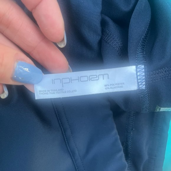 EleVen Shirt and Inphorm Skirt Set - Picture 10 of 10